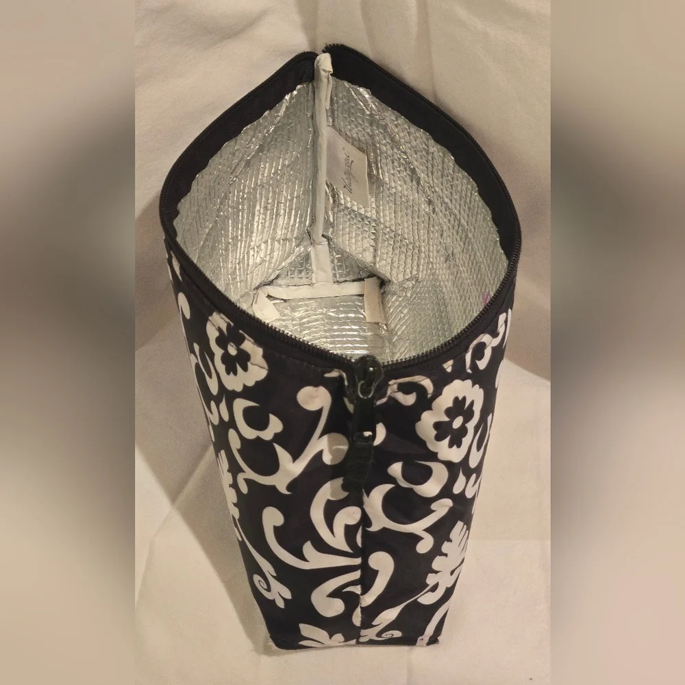 Thirty-One Black & White Damask Hot / Cold Pouch